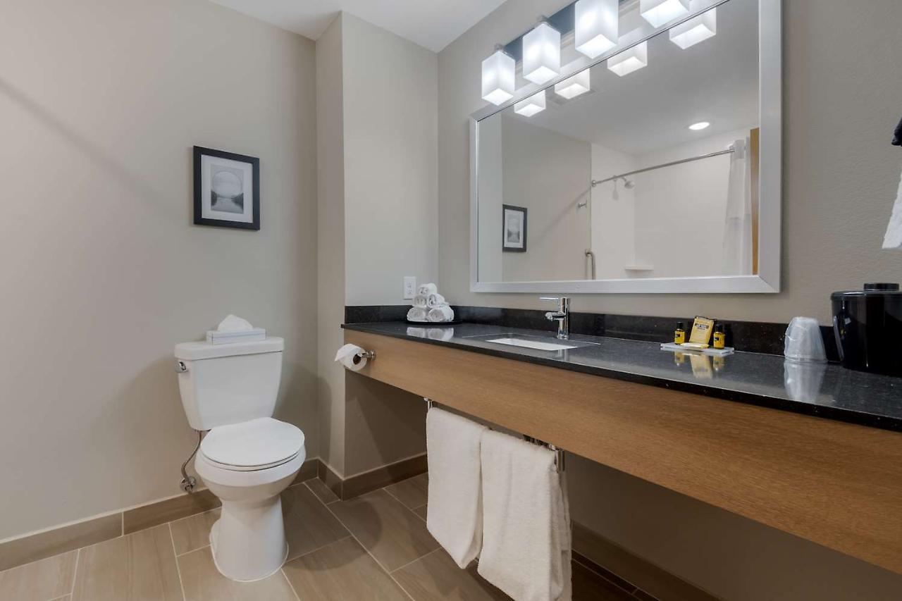 Best Western Plus Rumford Falls Exterior photo