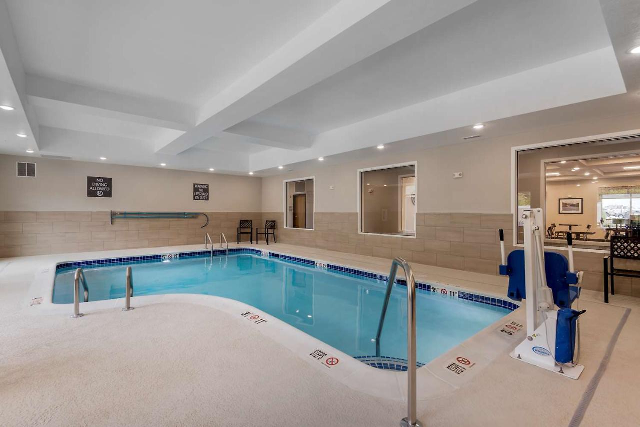 Best Western Plus Rumford Falls Exterior photo